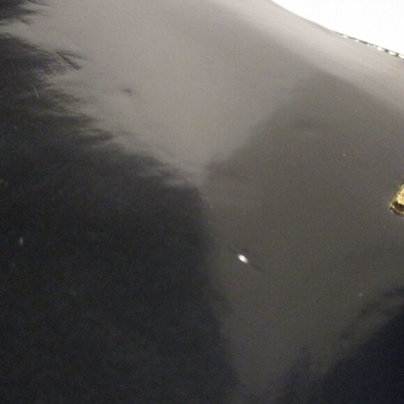 Steve Madden NEW Woman Small Black Red Gold Tone Magnetic Top Strap Bag Purse - Picture 12 of 13